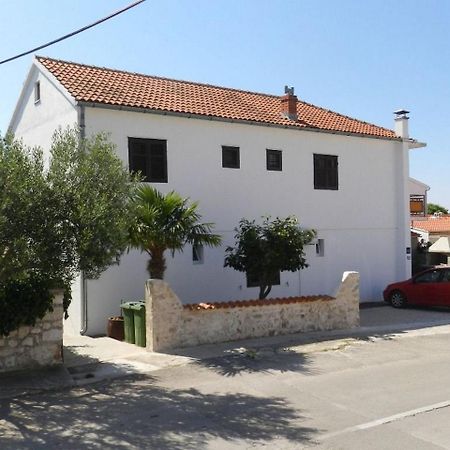 Apartment And Room Ivica Vodice Exteriör bild